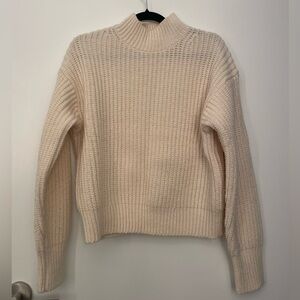 NWOT Uniqlo Knitted Turtleneck Sweater Women’s Size S
